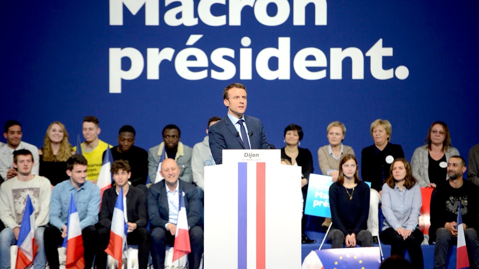 Emmanuel Macron à la tribune d’un meeting au Zénith de Dijon, en mars 2017
